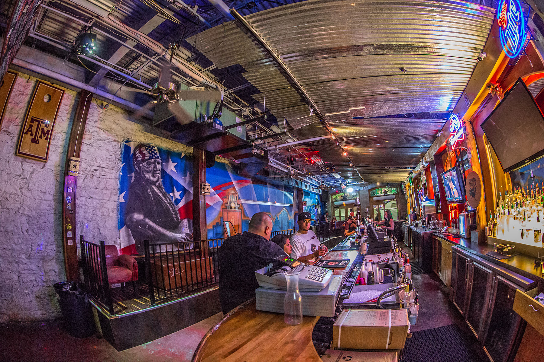 512 on 6th - Austin Dirty 6th Street Bar