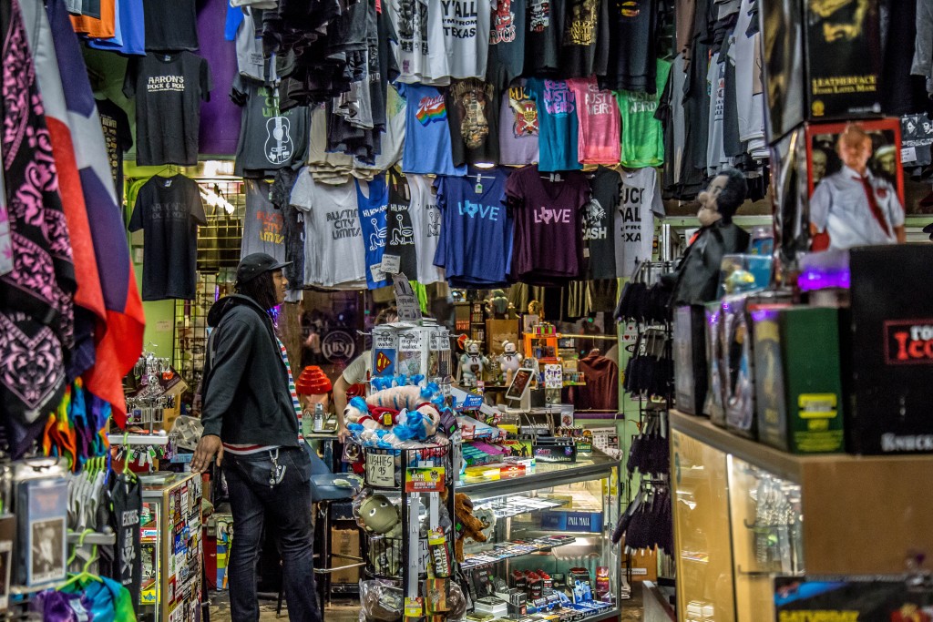 Aaron's RocK 'n Roll - 6th Street Gift Store. Photo: Will Taylor - LostinAustin.org