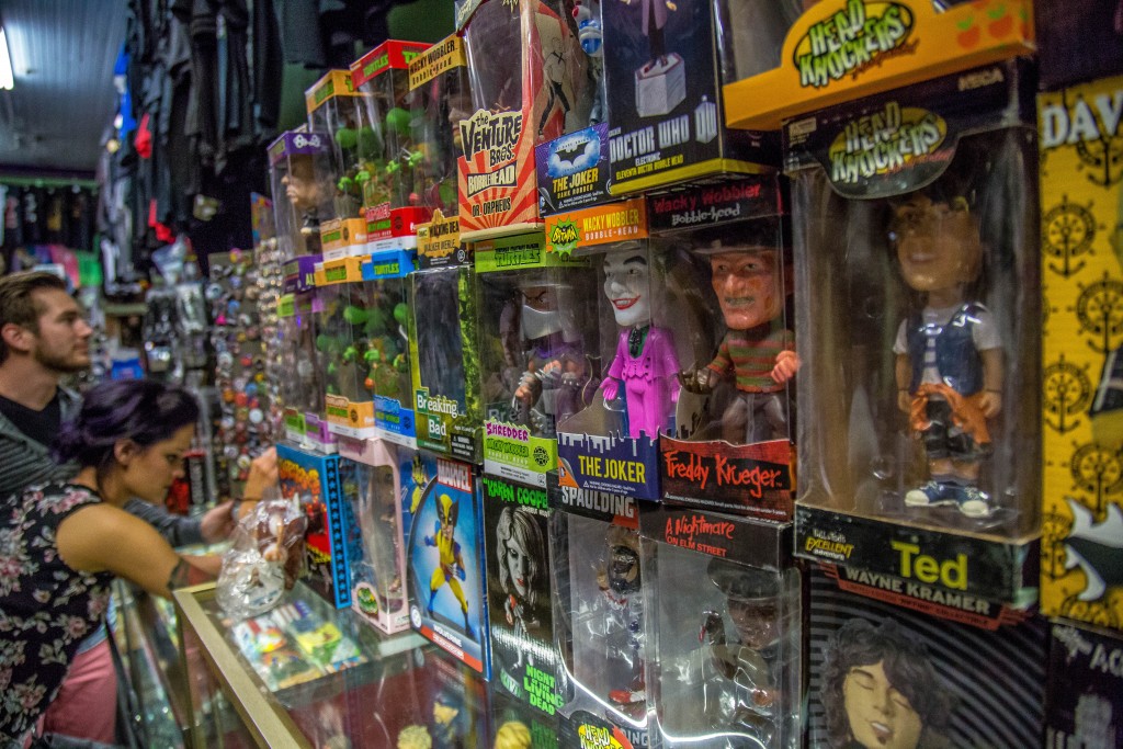 Aaron's RocK 'n Roll - 6th Street Gift Store. Photo: Will Taylor - LostinAustin.org