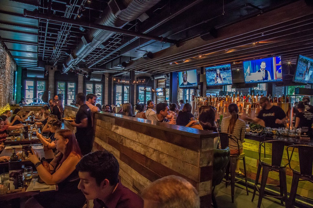 Eureka - 6th Street Austin Restaurant