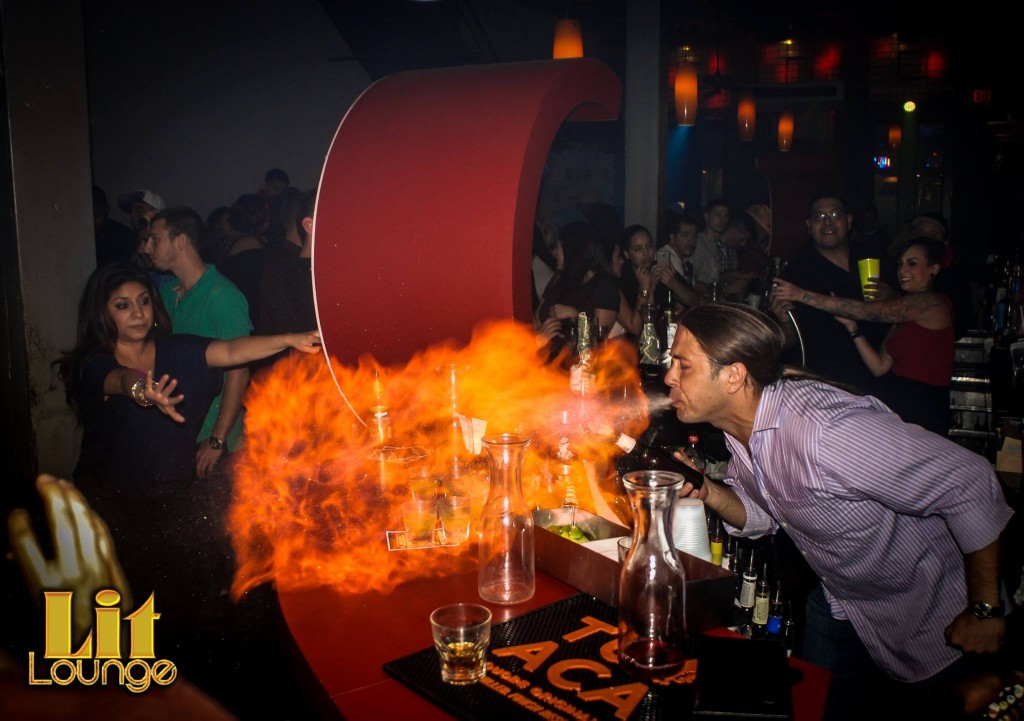 Lit Lounge - 6th Street Austin Bar