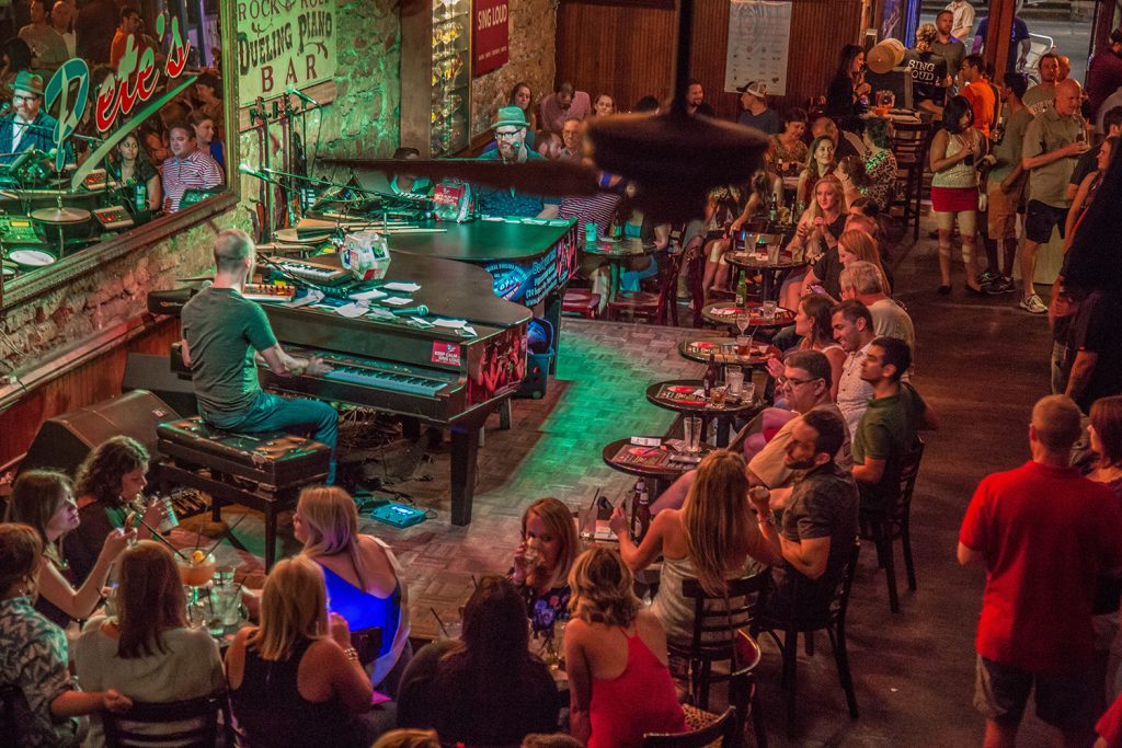 Pete's Dueling Piano Bar - 6th Street in Austin TX