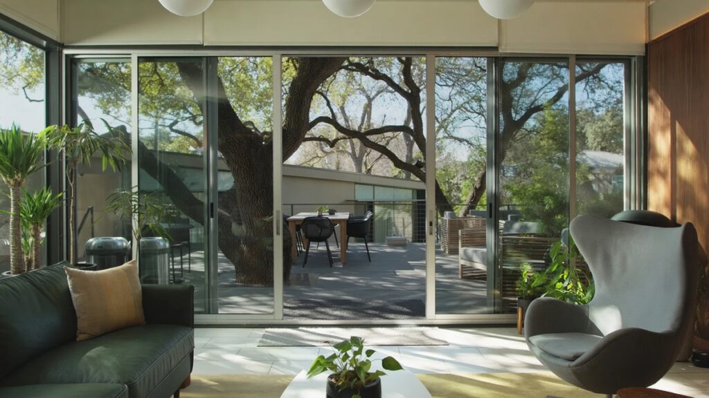 Frame Hotel