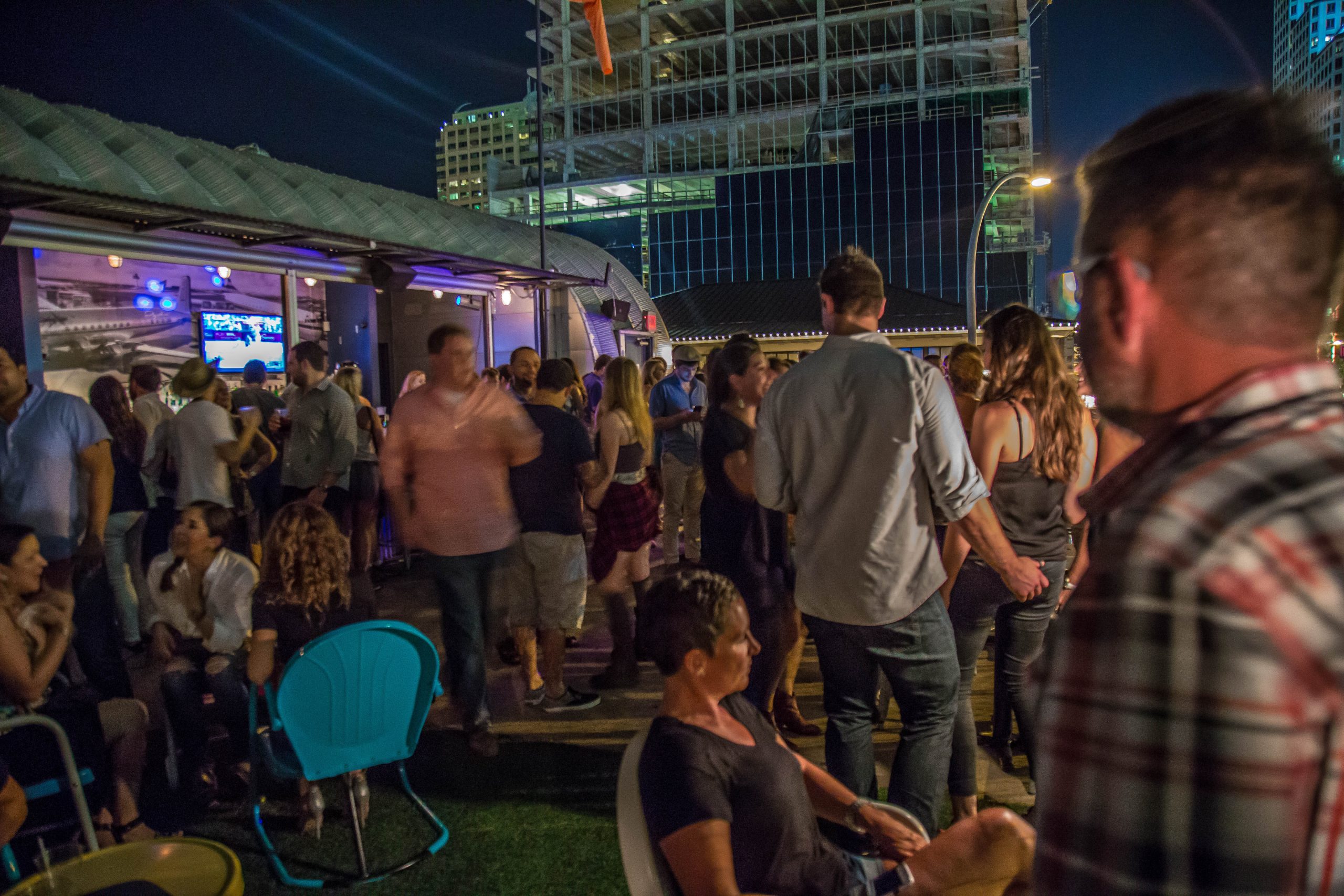 hangar-lounge-austin-03