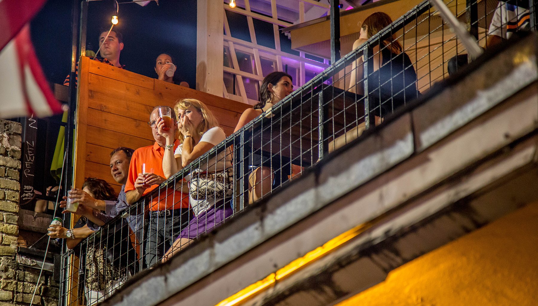 Blind Pig Pub - Austin 6th Street Bar with Rootop Deck