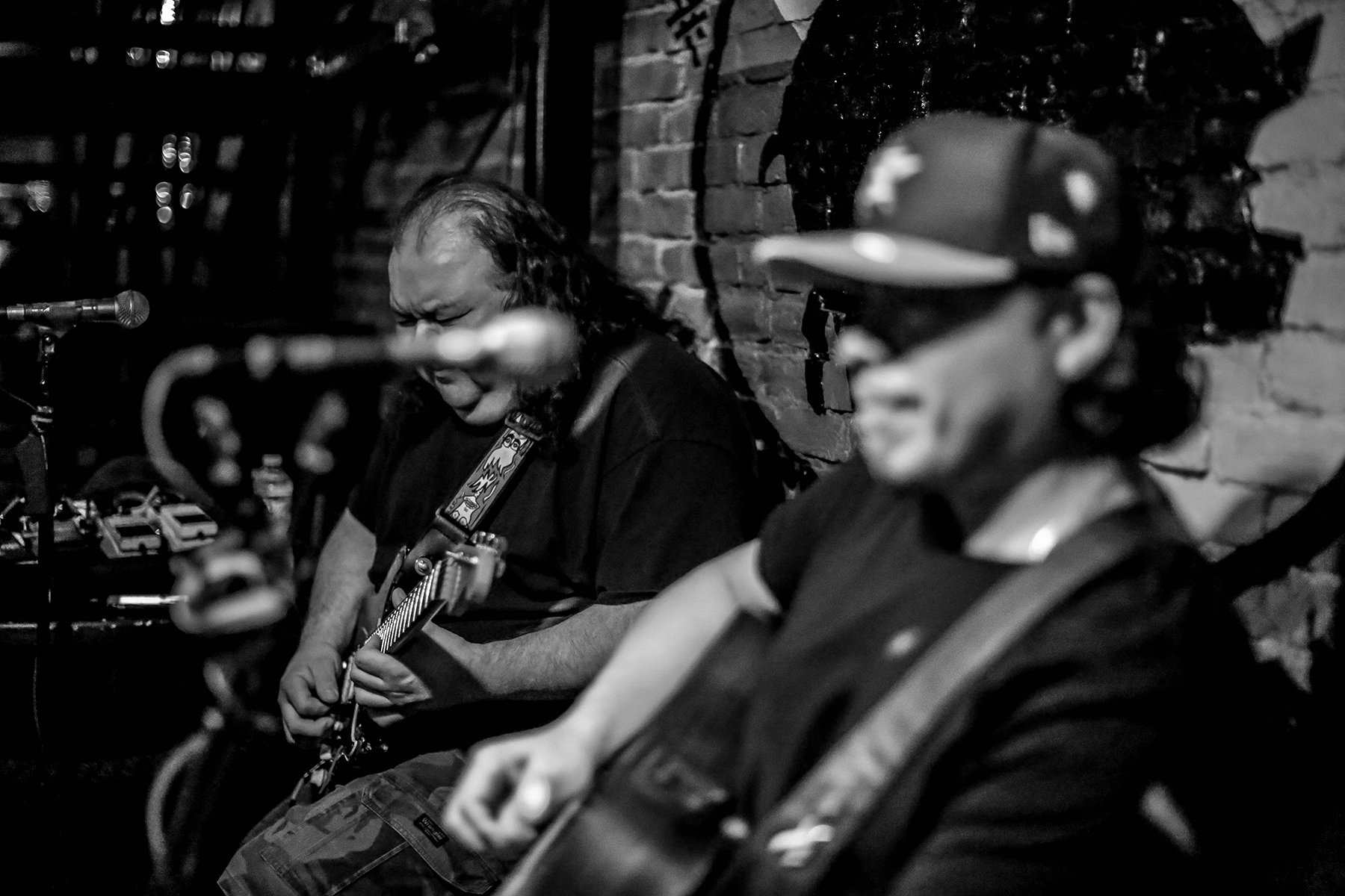 Blind Pig Pub - Austin 6th Street Bar with Rootop Deck