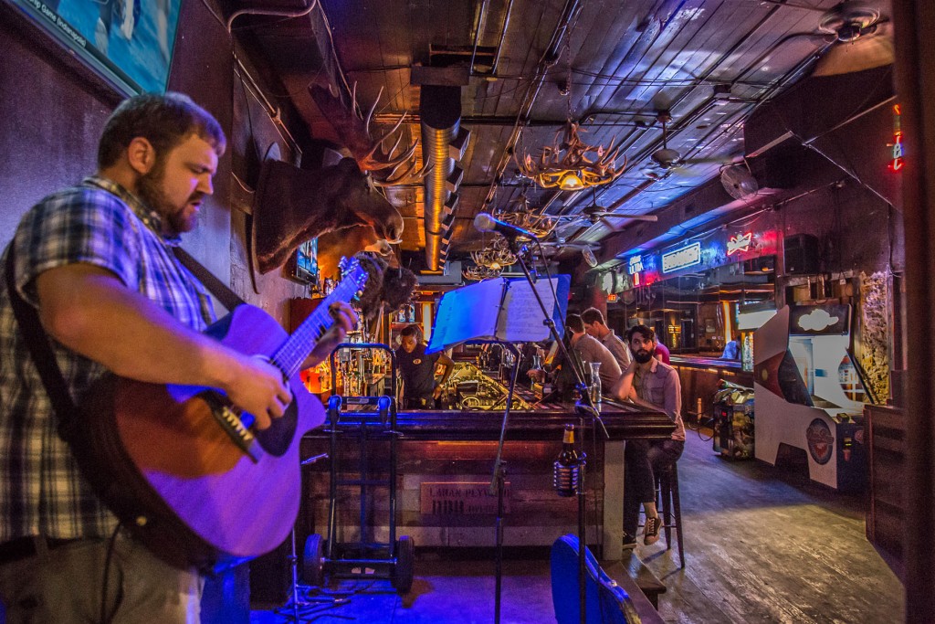 The Lodge on 6th - 6th Street Bar