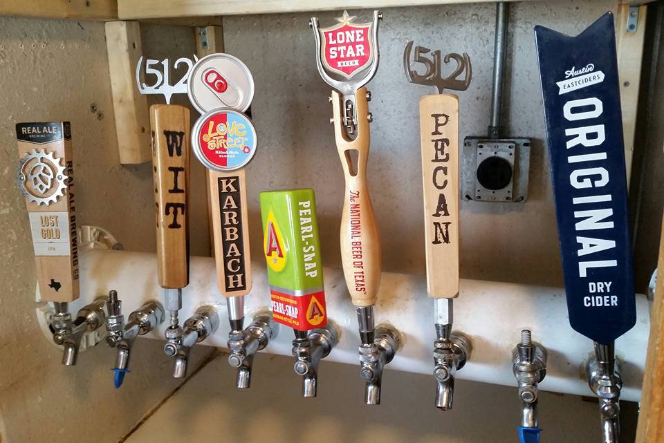 Tiniest Bar in Texas 02