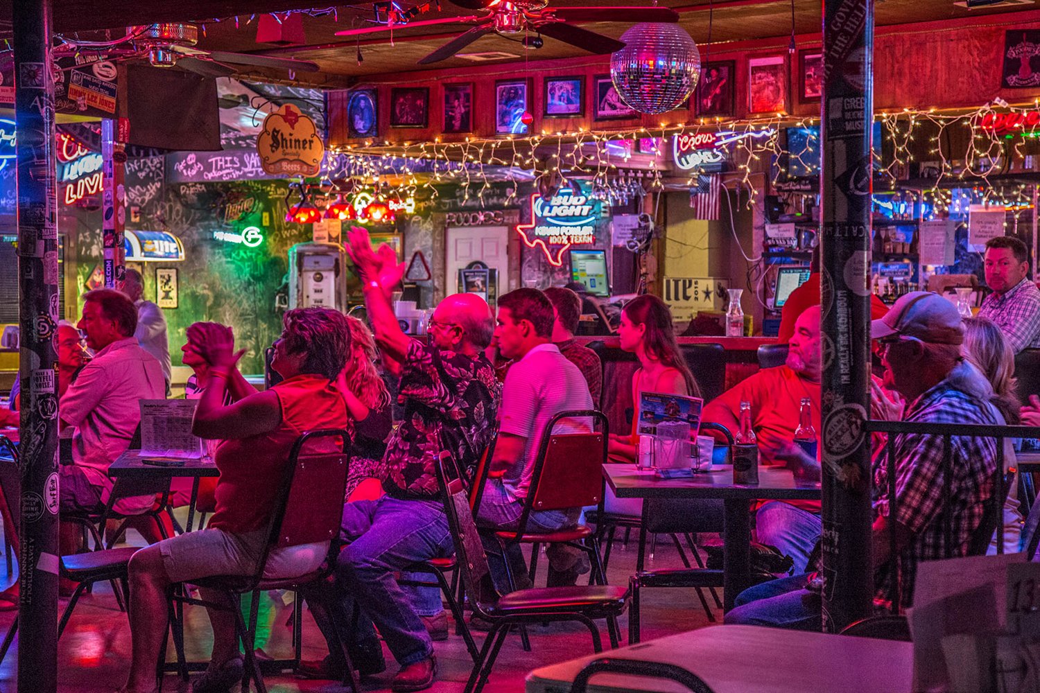 Poodie's Hilltop Roadhouse - Hill Country Honky Tonk Dancehall in Spicewood, TX.