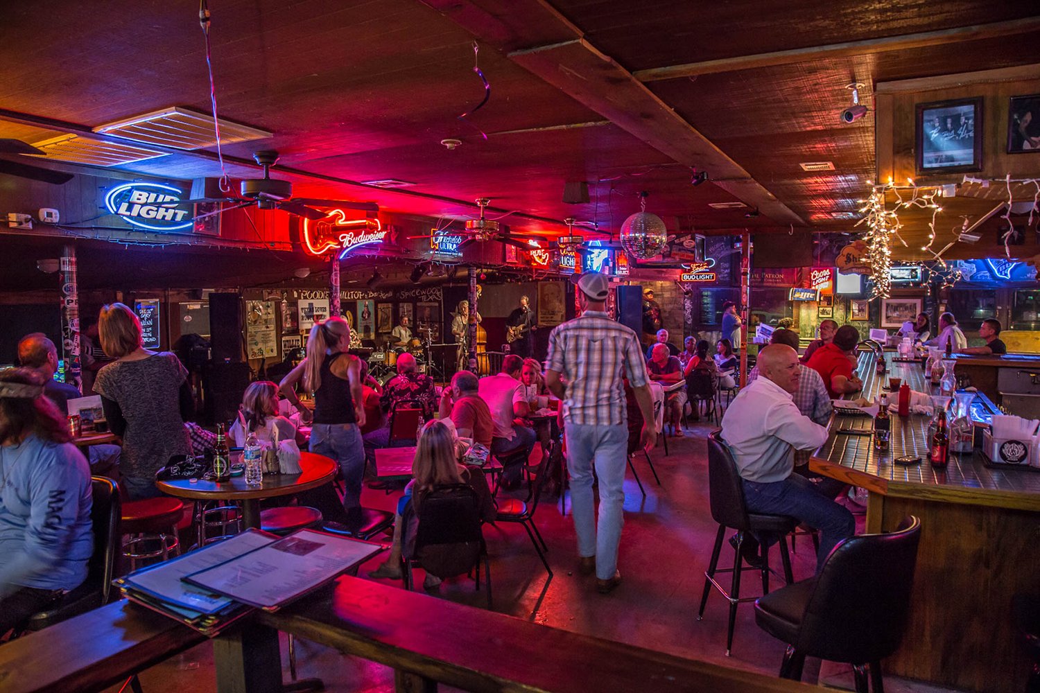 Poodie's Hilltop Roadhouse - Hill Country Honky Tonk Dancehall in Spicewood, TX.