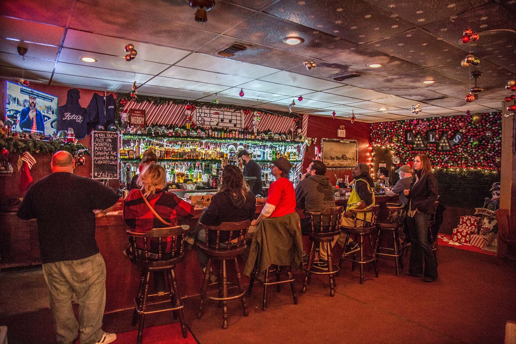 Lala's Little Nugget - Austin's Christmas Themed Bar. Photo: Will Taylor - LostinAustin.org