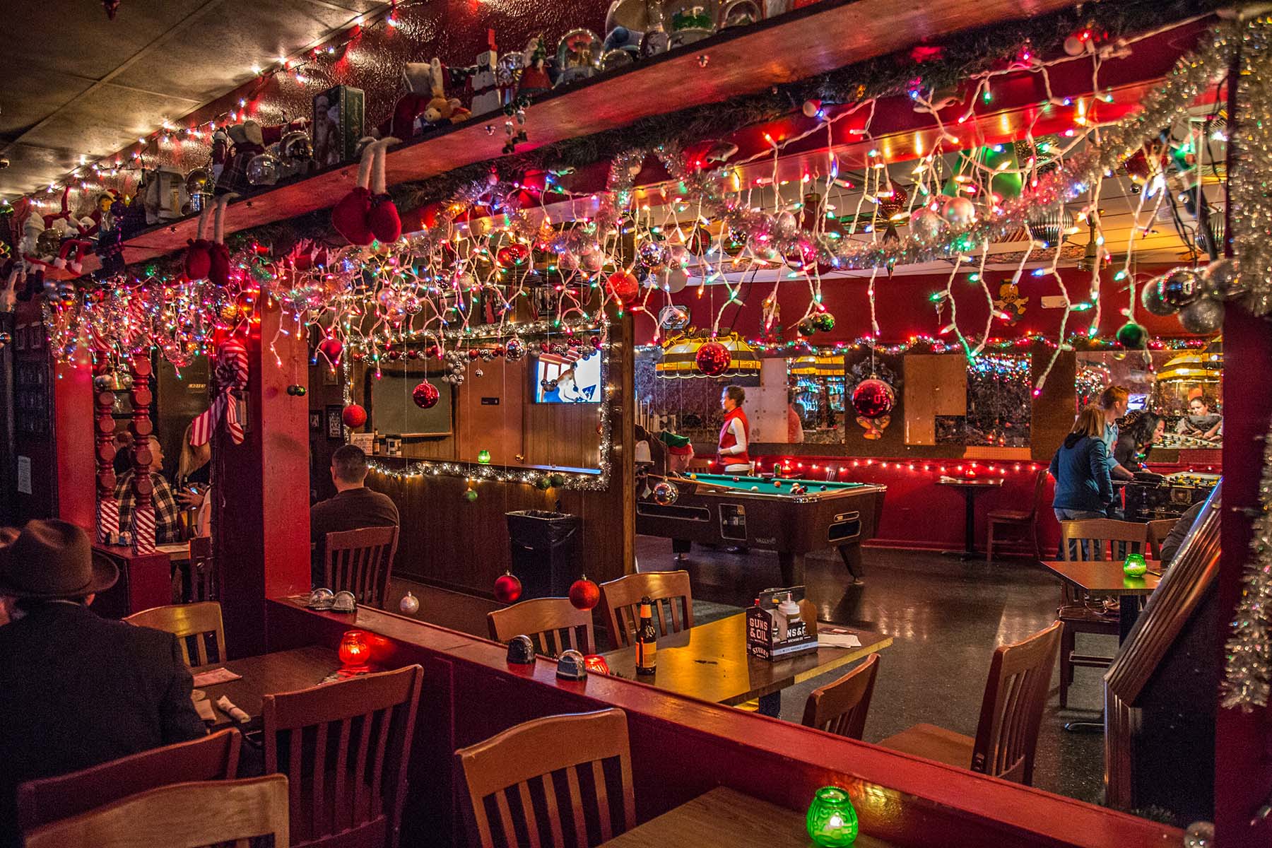 Lala's Little Nugget - Austin's Christmas Themed Bar. Photo: Will Taylor - LostinAustin.org