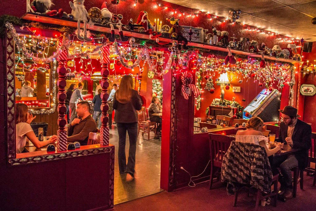 Lala's Little Nugget - Austin's Christmas Themed Bar. Photo: Will Taylor - LostinAustin.org