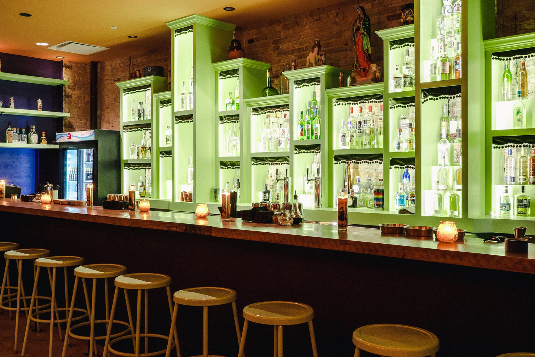 Las Perlas - Austin TX Mezcal Bar