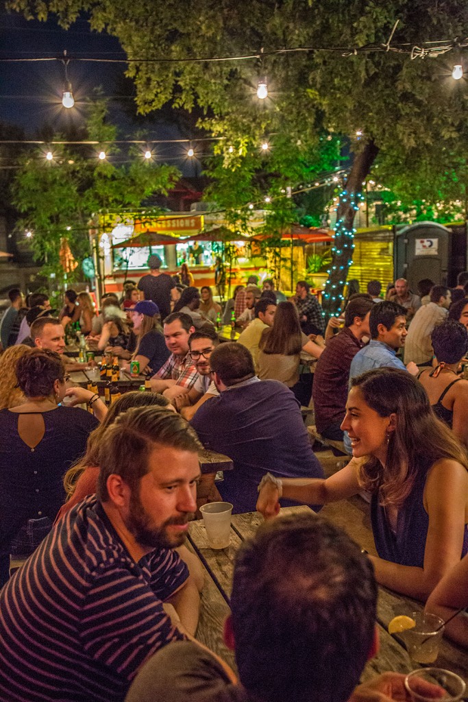 Hotel Vegas - East 6th Street Live Music Bar