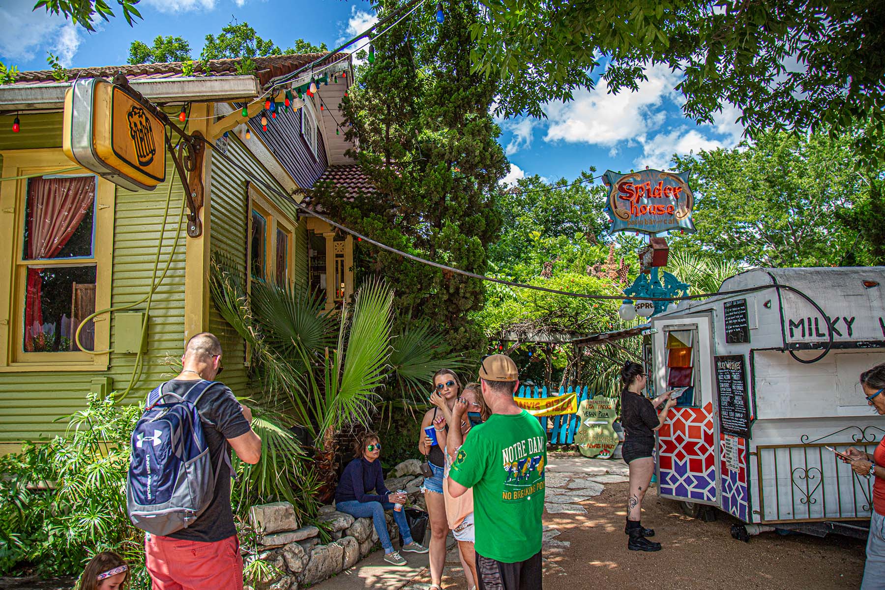 Spider House Cafe & Patio Bar - West Campus Bar & Eatery