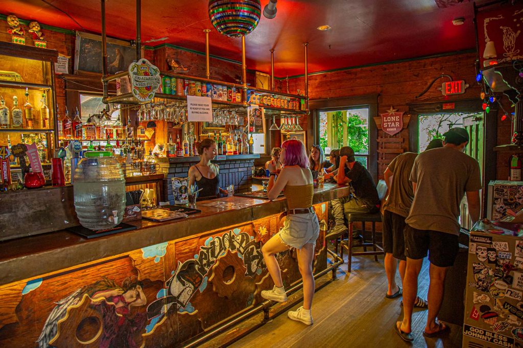 Spider House Cafe & Patio Bar - West Campus Bar & Eatery