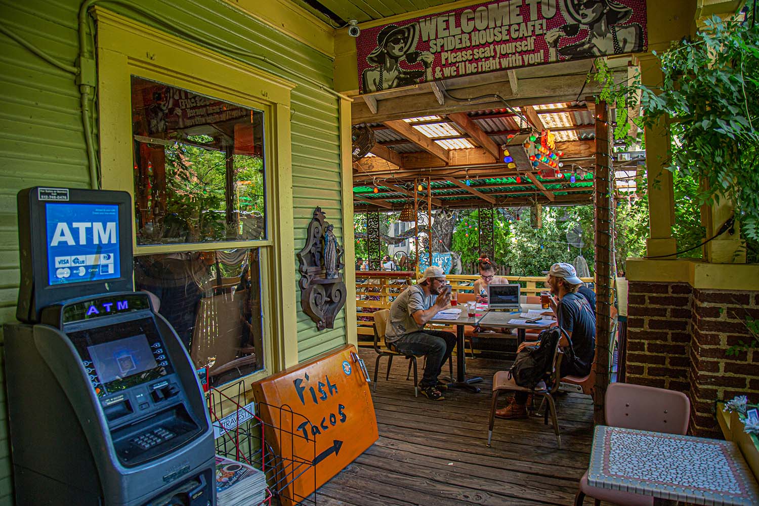 Spider House Cafe & Patio Bar - West Campus Bar & Eatery