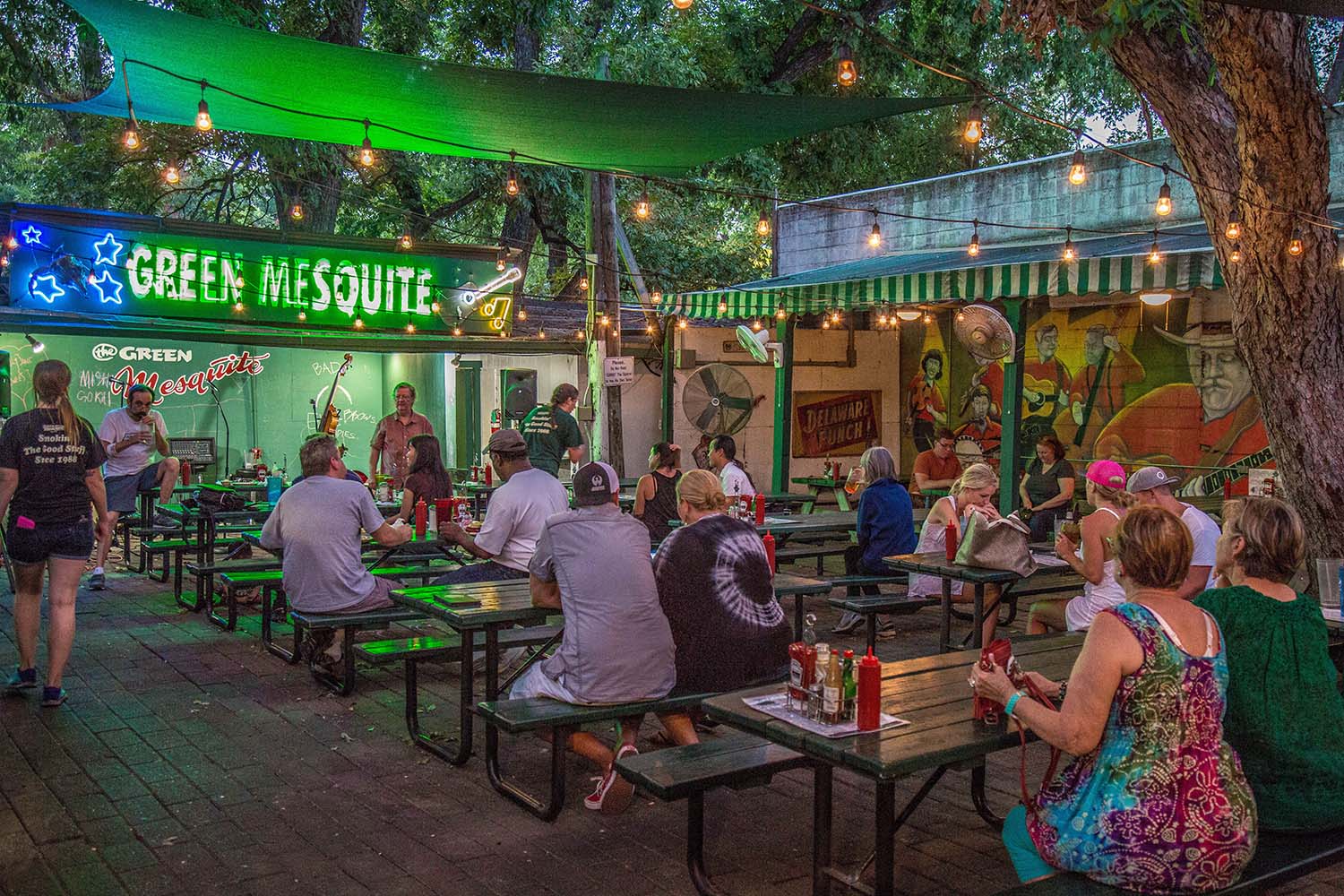 on the live music patio at Green Mesquite BBQ on Barton SPrings Rd. Photo: Will Taylor - LostinAustin.org
