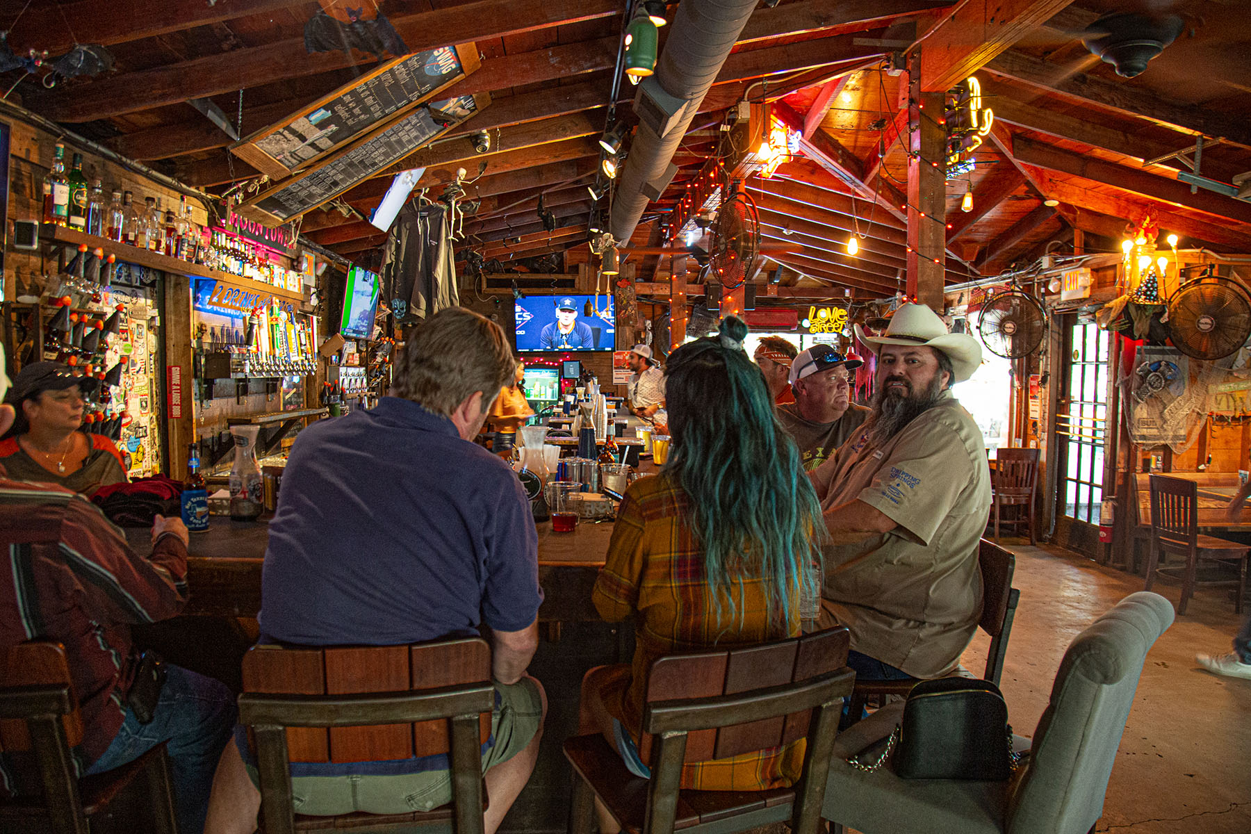 Moontower Saloon - Way South Austin Bar, Beer Garden and Live Music