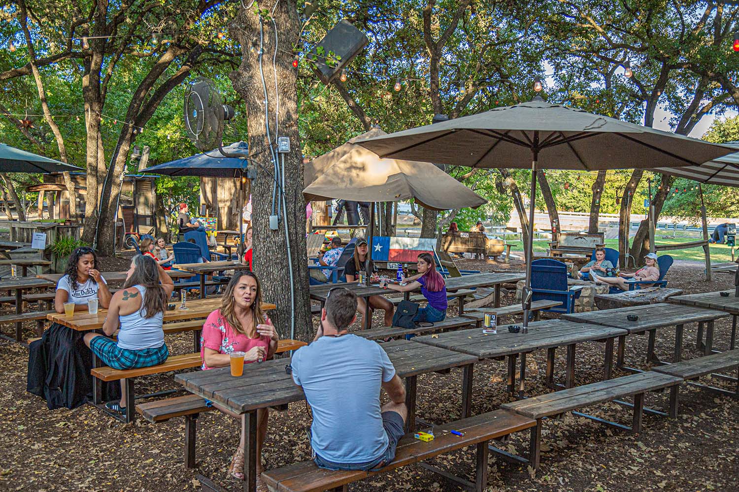 Moontower Saloon - Way South Austin Bar, Beer Garden and Live Music