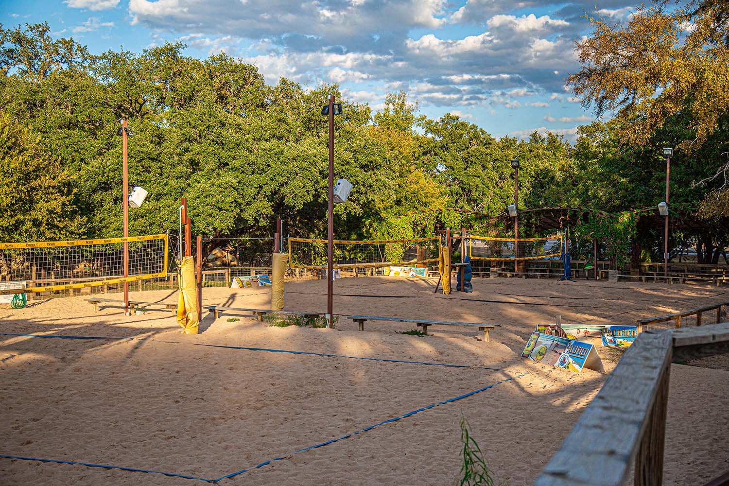 Moontower Saloon - Way South Austin Bar, Beer Garden and Live Music