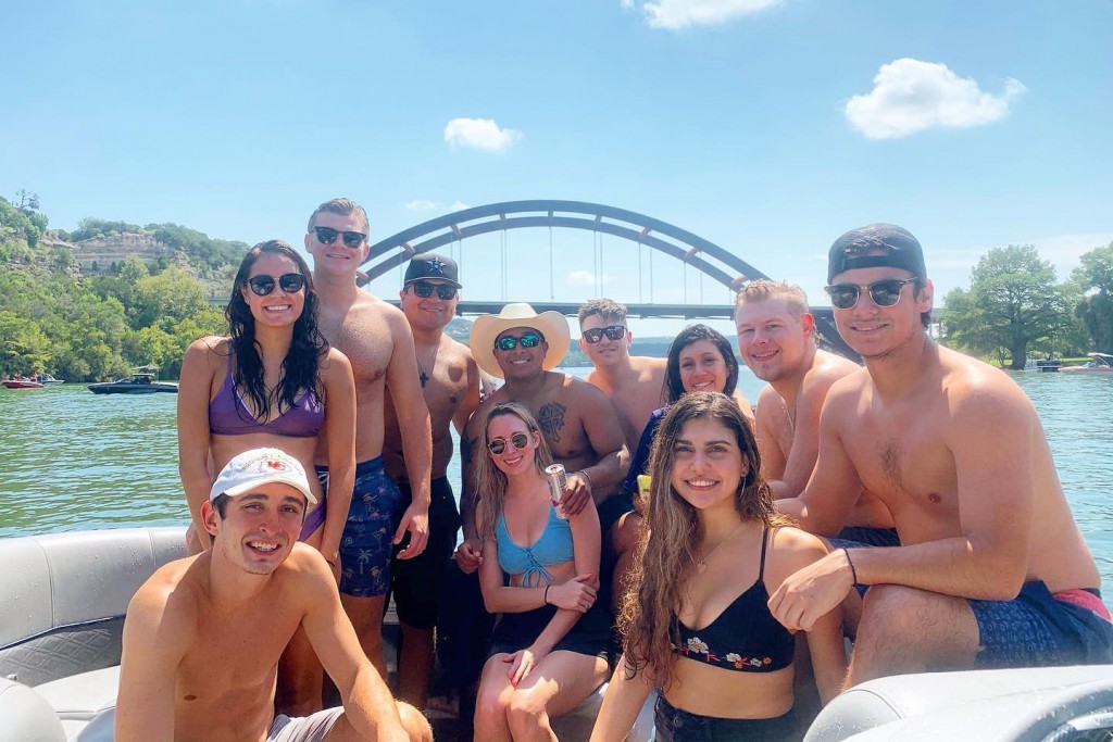 Nauti Side - Lake Austin Boat Rentals