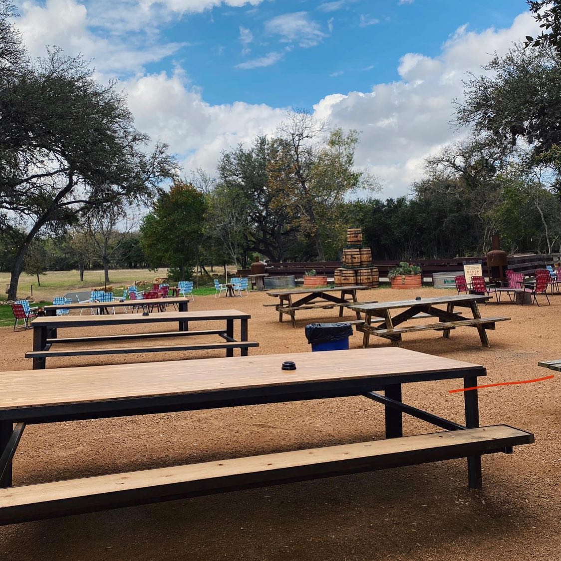 Armadillo Den - South Austin Bar & Entertainment Complex