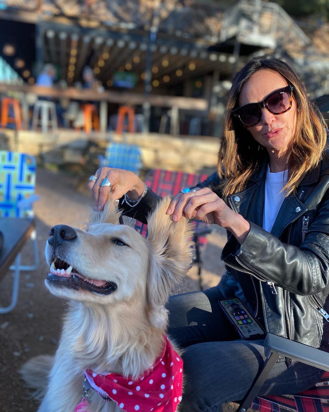 Armadillo Den - South Austin Bar & Entertainment Complex