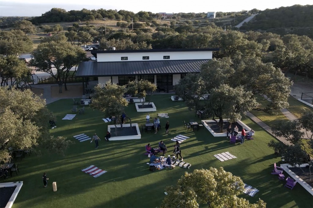 Frontyard Brewing - Lake Travis Brewery