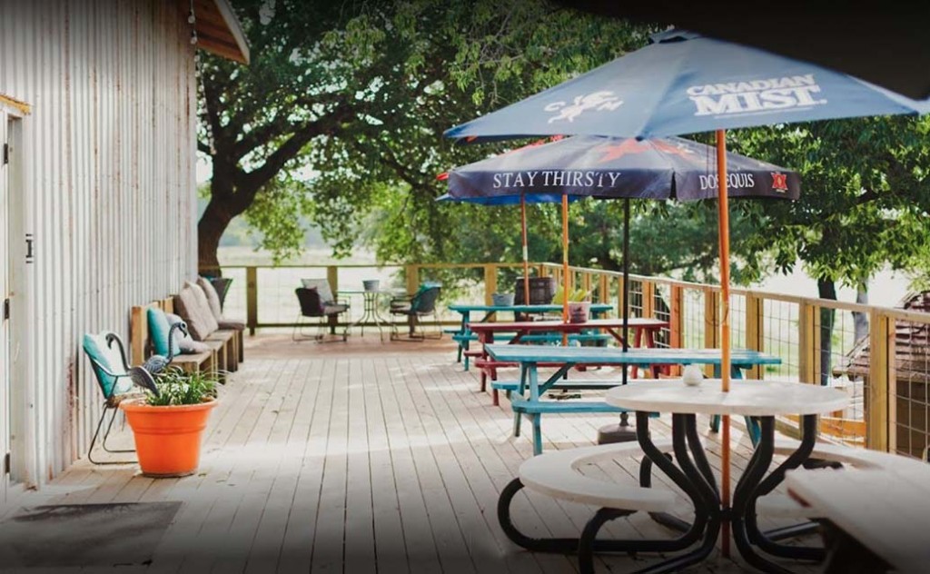 Mercer Dancehall - Austin Honky Tonk & Dance Hall - Driftwood TX