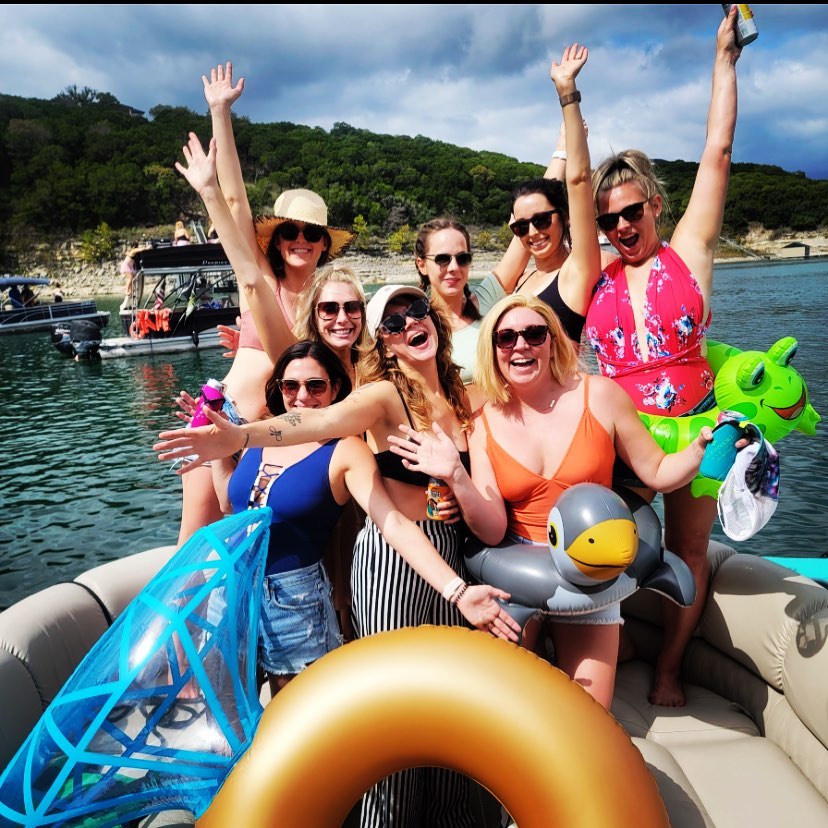 Lone Star Party Boats - Lake Travis Boat Rentals