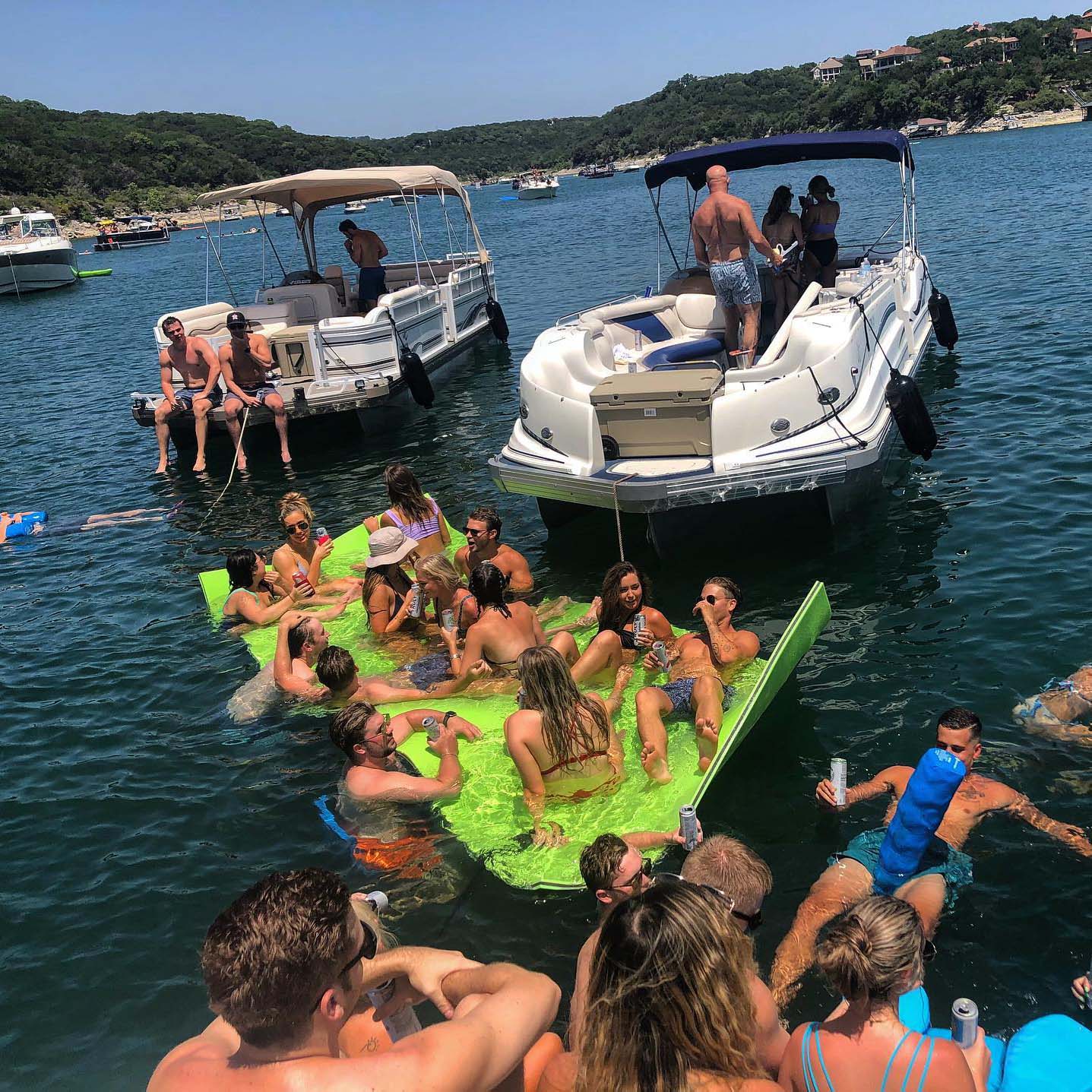 Big Tex Boat Rentals - Boat Rentals on Lake Austin and Lake Travis Texas